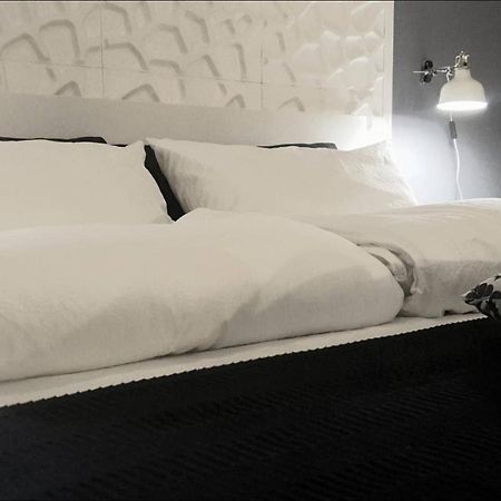 Joivy Heart Of The City 1 Bed Apt Near Castle Belvedere Genova Eksteriør billede