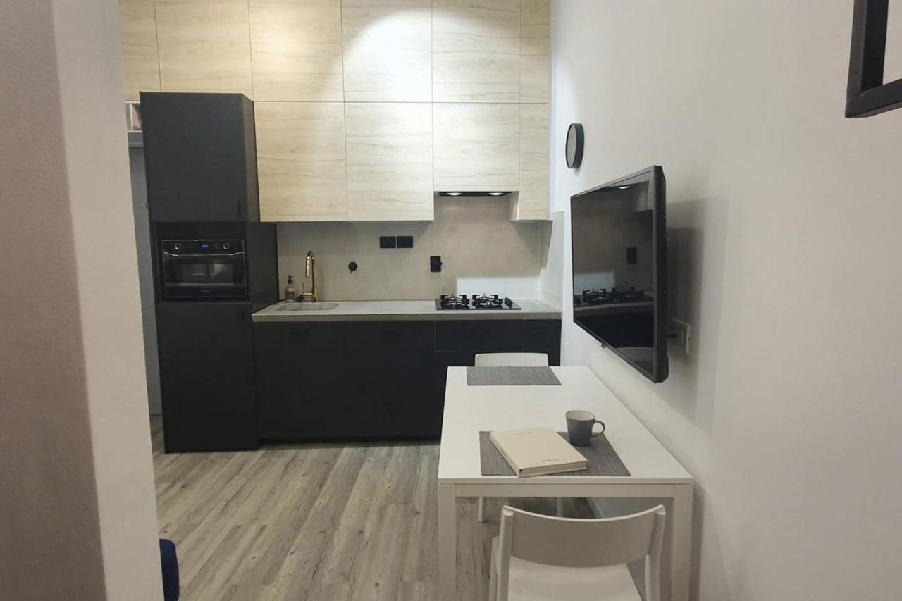 Joivy Heart Of The City 1 Bed Apt Near Castle Belvedere Genova Eksteriør billede